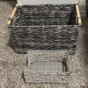 Stylish Gray Woven Basket Set with Wooden Handles